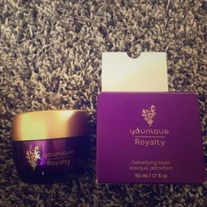 Younique detox mask